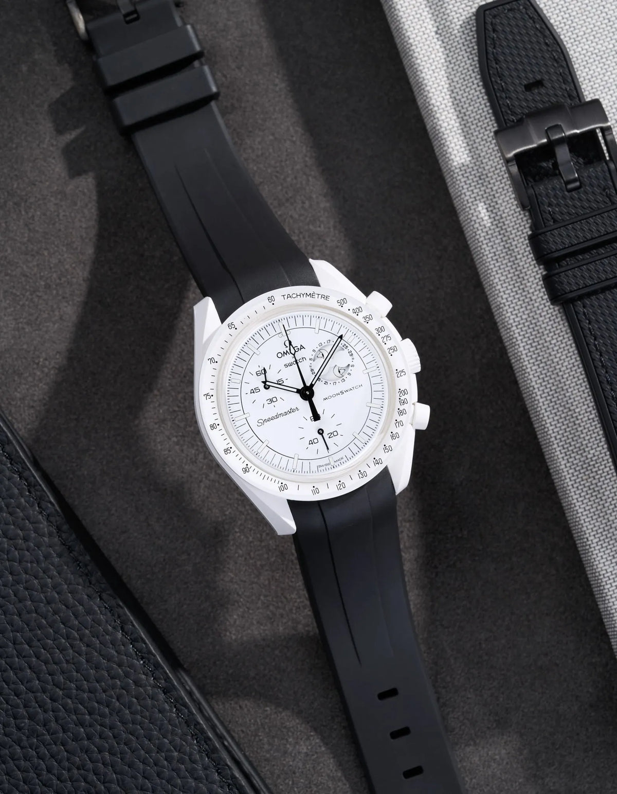 Curved Rubber Strap - Black - OM Luxury